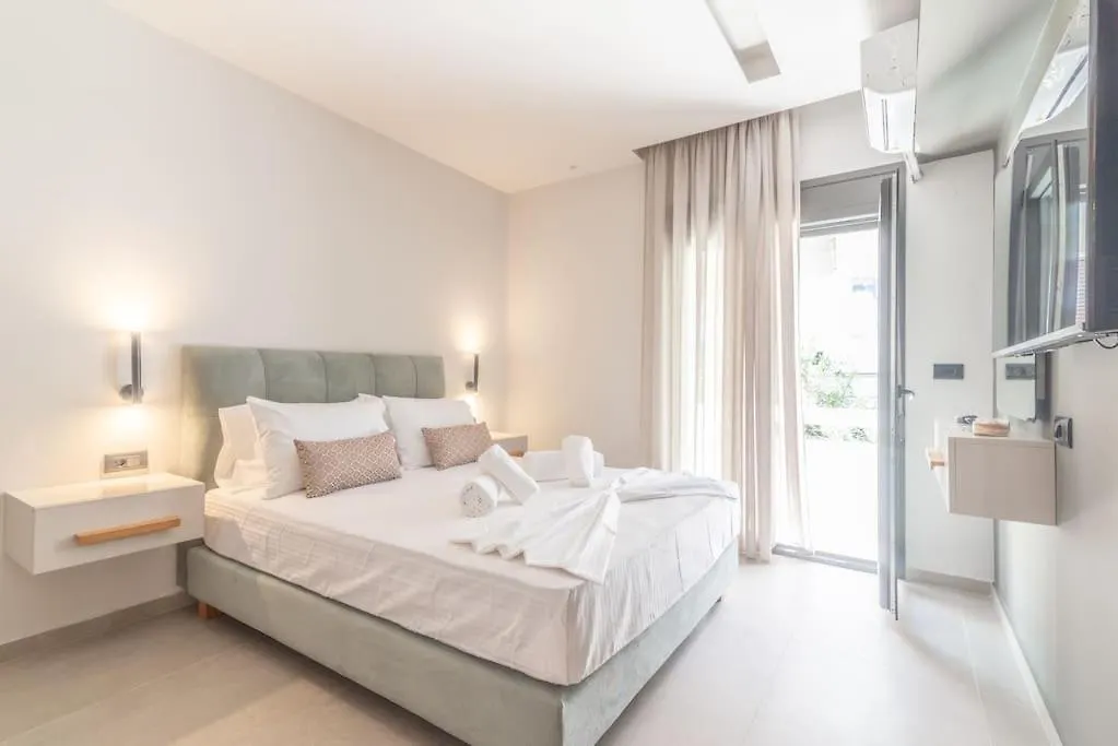 New Stylish Apt Near Downtown Heraklion  Apartment